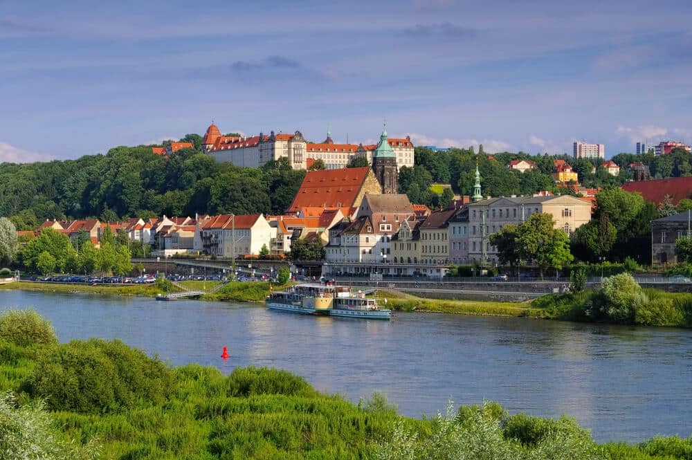 Das Schloss Sonnenstein in Pirna ist ein beliebtes Ausflugsziel mit Kindern