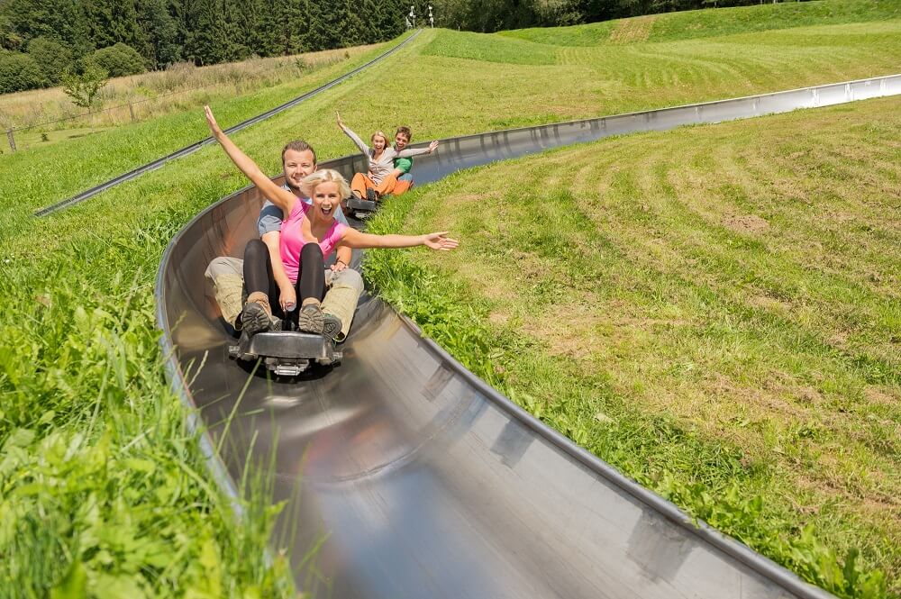 Die Sommerrodelbahn ist ein Highlight im Freizeitzentrum Peterberg